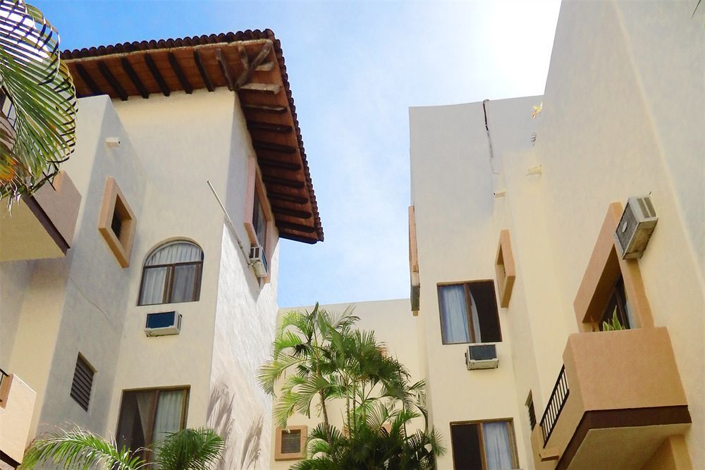 Hotel Plaza Santa Maria Puerto Vallarta Esterno foto